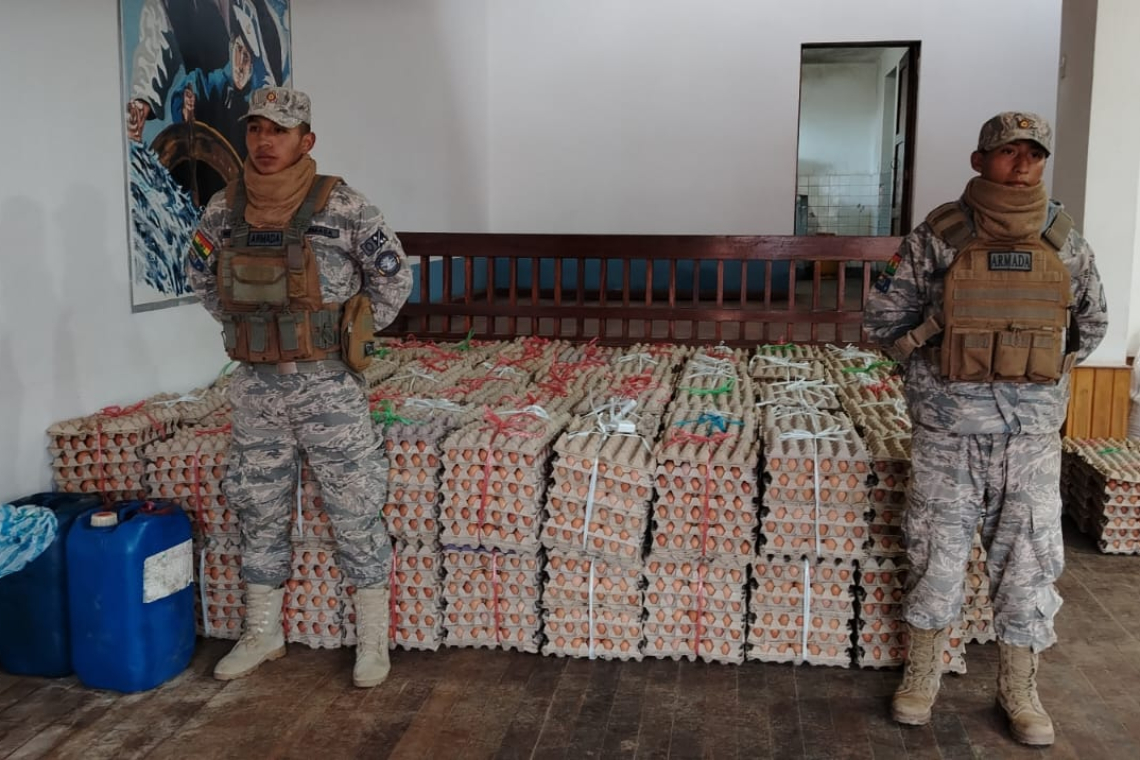 Navales comisan Diésel y 1.020 maples de huevo en frontera con el Perú