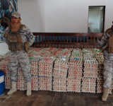 Navales comisan Diésel y 1.020 maples de huevo en frontera con el Perú