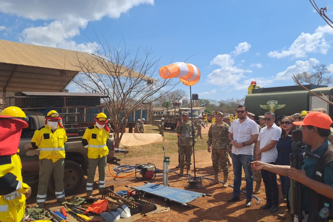Ejército pone en marcha el Batallón de Bomberos Forestales, emplazado en San Ignacio de Velasco