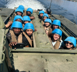 Dama oficial de la Armada se capacita en curso Operaciones de Paz en Brasil