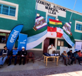 Instalan fibra óptica y mejoran el acceso a internet y telefonía de más de 4.000 habitantes de Llica