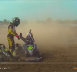 Un despiste durante una carrera de karting en Chaco terminó en una brutal pelea entre dos pilotos con golpes de puño y patadas
