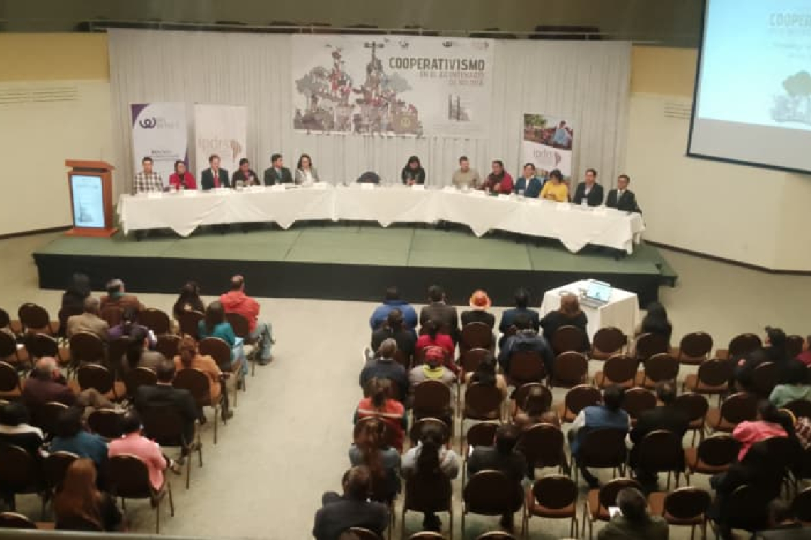 Presentan radiografía de las Cooperativas en Bolivia, clave del desarrollo