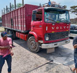 La ANH intercepta camión por carguío irregular en Estación de Servicio