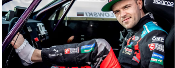 Inspiradora historia de superación: de perder los brazos en un terrible accidente a romper récords en el mundo del automovilismo