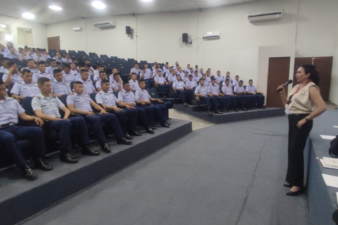 Santa Cruz: Supervisan y Capacitan en DD.HH. y Género en unidades militares