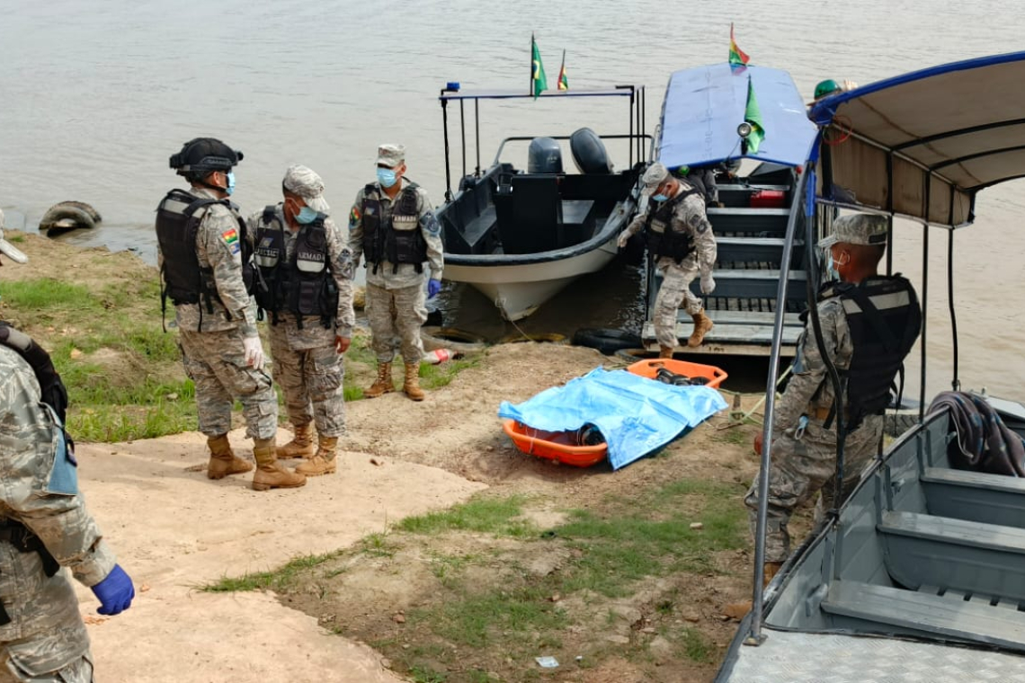 Navales recuperan el cuerpo sin vida de persona en Isla Suárez, en Guayaramerín