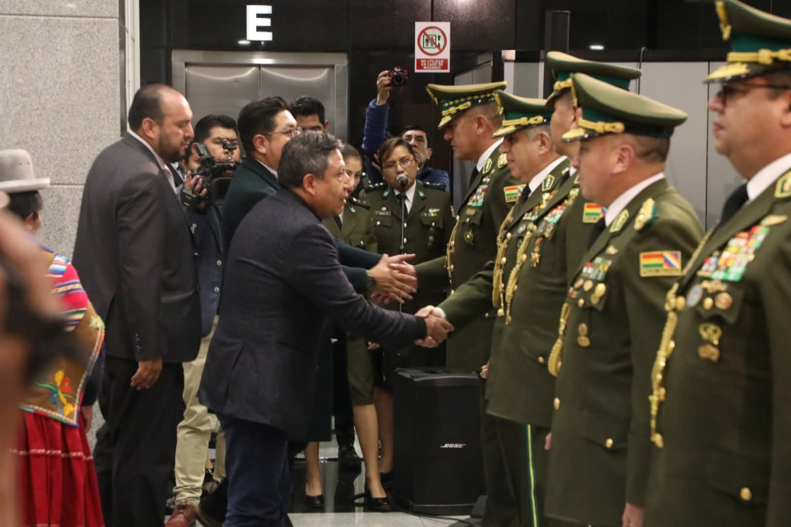 En ascenso al grado superior en la Policía exhortan a trabajar por el pueblo