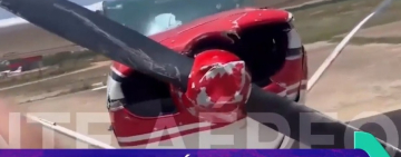 Dos avionetas chocan en pleno vuelo, una logra aterrizar y la otra se precipita a tierra