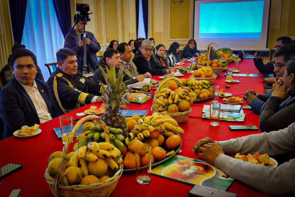 Policía y alcaldes del Norte de La Paz firman protocolo contra la Minería Ilegal