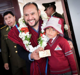 Gobierno puso en marcha el pago del Bono Juancito Pinto en 56 entidades financieras 