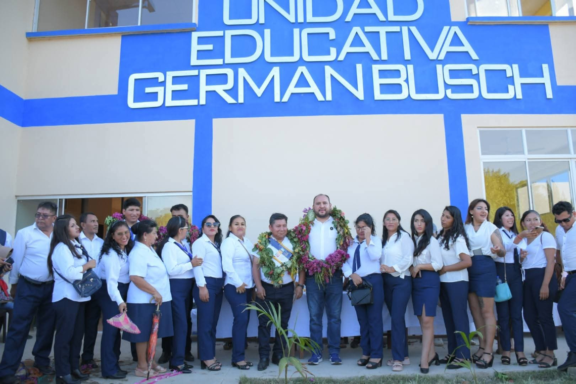 En Ixiamas entregan colegio edificada con una inversión de Bs4 millones