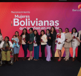 Diez emprendedoras que construyen Bolivia son reconocidas por BancoSol