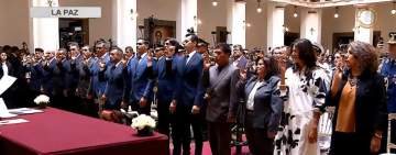 Presidente Paz posesiona a su gabinete y pide trabajar 24/7 para Bolivia 