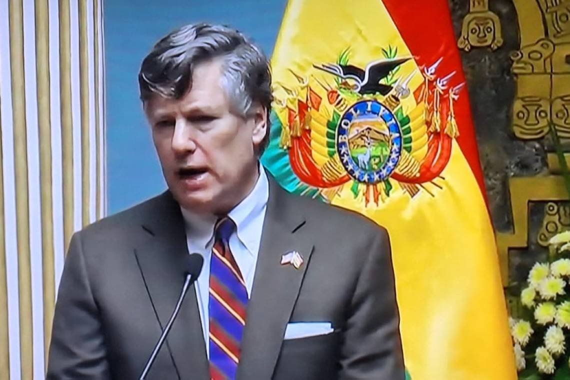 Por valor de $us700.000, EEUU dona insumos a favor de 18000 pacientes con VIH/SIDA