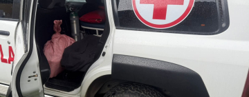 Policía antidroga intercepta ambulancia que transportaba 52 paquetes de cocaína