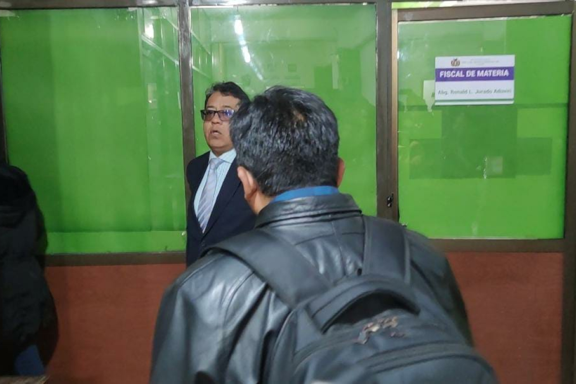 Encarcelan por 6 meses a exdirigente de la COB, imputado por tres delitos