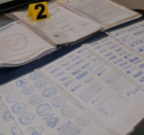 Juez envía a la cárcel a banda criminal que falsificaba títulos y documentos de bienes inmuebles en Oruro