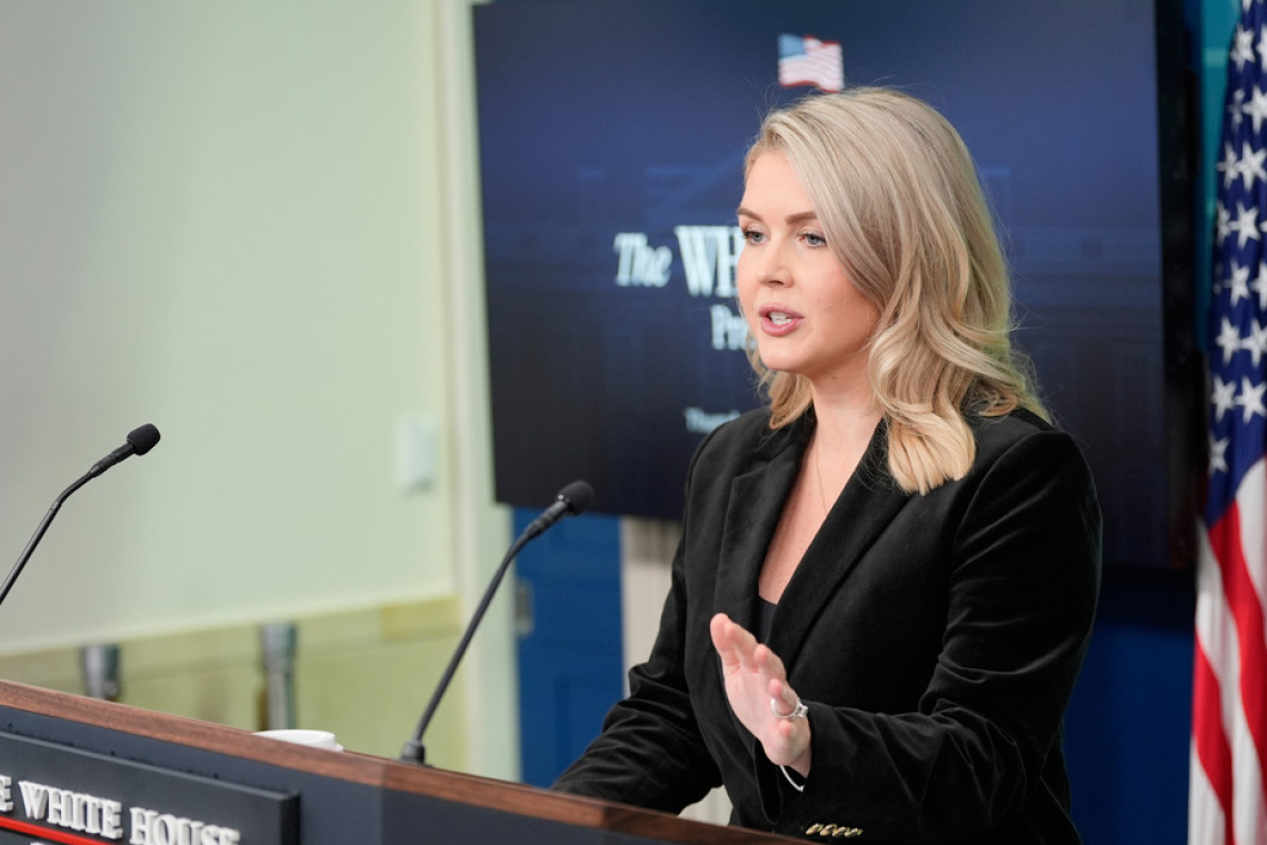 Casa Blanca explica por qué Trump puso fin a la ayuda "interminable" a Ucrania 