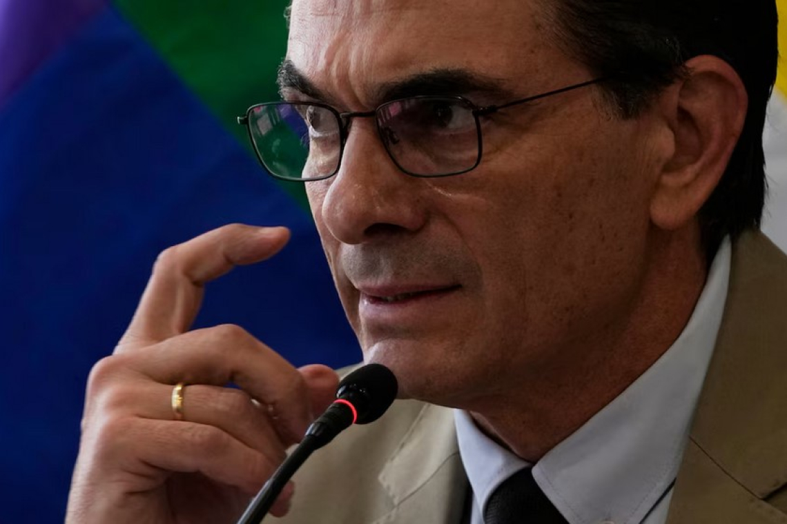 Rodrigo Paz reveló que Bolivia podría perder USD 171 millones en arbitrajes con empresas administradoras de fondos de pensiones