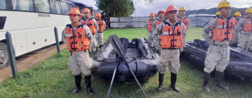 Navales refuerzan apoyo humanitario ante inundaciones en El Torno