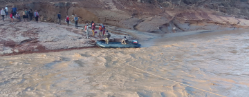 Armada emplea botes y evacua a 459 afectados por riadas en Santa Cruz