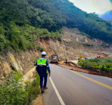 Las vías están expeditas en el país; piden precaución en los Valles de Santa Cruz y el Trópico de Cochabamba