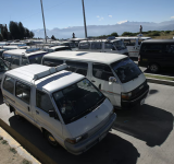 Choferes de Bolivia plantean aumentar el precio del pasaje tras la liberación del subsidio al combustible