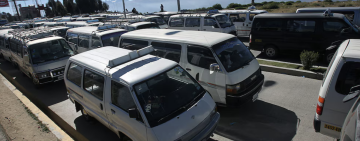 Choferes de Bolivia plantean aumentar el precio del pasaje tras la liberación del subsidio al combustible