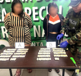 Caen dos pasajeras con 187 cápsulas de pasta base de cocaína