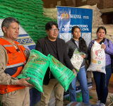 Defensa Civil entrega 14,9 Tn de ayuda humanitaria en favor de 498 familias de Guanay