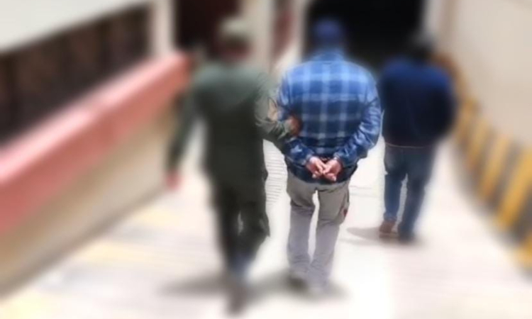 Detienen a hombre por presunto parricidio de su madre en Challula-Oruro