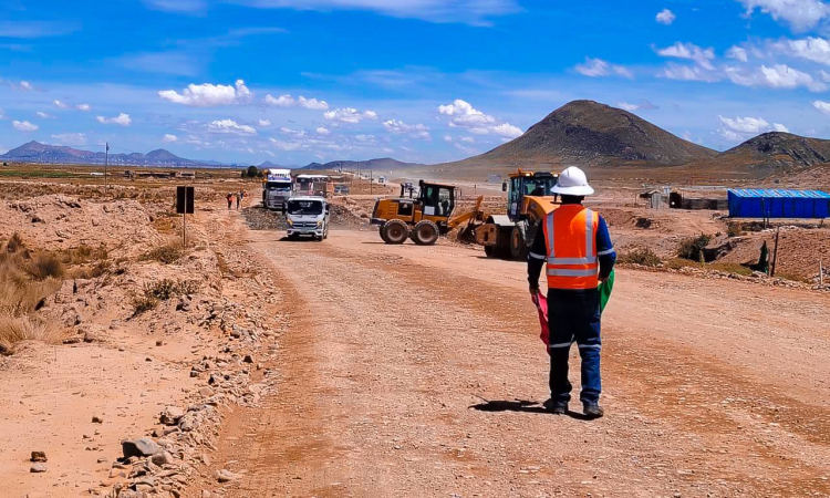 Inspeccionan carreteras de Oruro para garantizar la transitabilidad