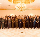 Bolivia participa en Cumbre castrense estratégica y EEUU pide reforzar el poder militar 