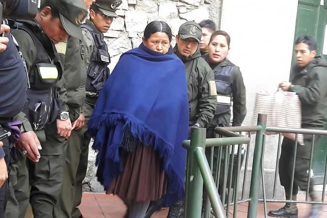 Fiscalía libra orden de captura contra Achacollo por millonario desfalco en el Fondo Indígena