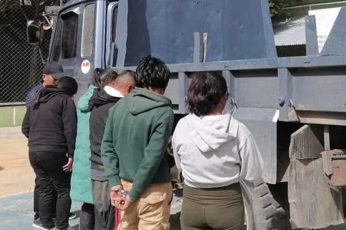 Nueve “jukus” caen al interior de la Planta Procesadora de Estaño