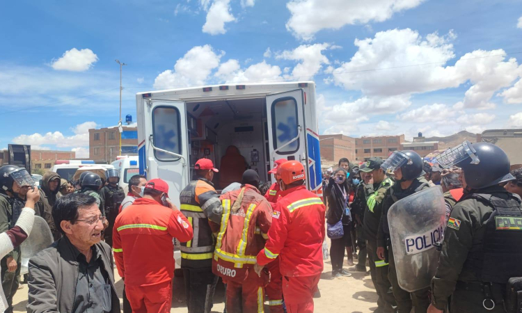 Incendio en taller mecánico de Oruro deja 20 heridos