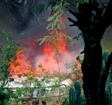 Contrabandistas emboscan a aduaneros en Boyuibe e incendian vehículo oficial