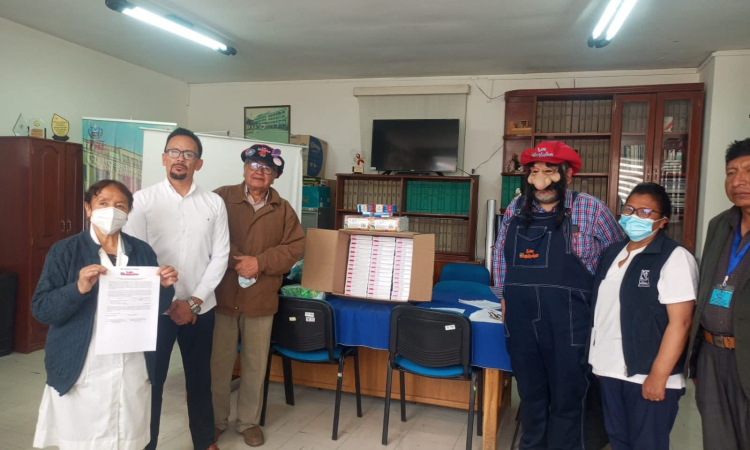 El Movimiento Cultural “Los Olvidados” entrega lote de medicamentos a Hospital del Niño