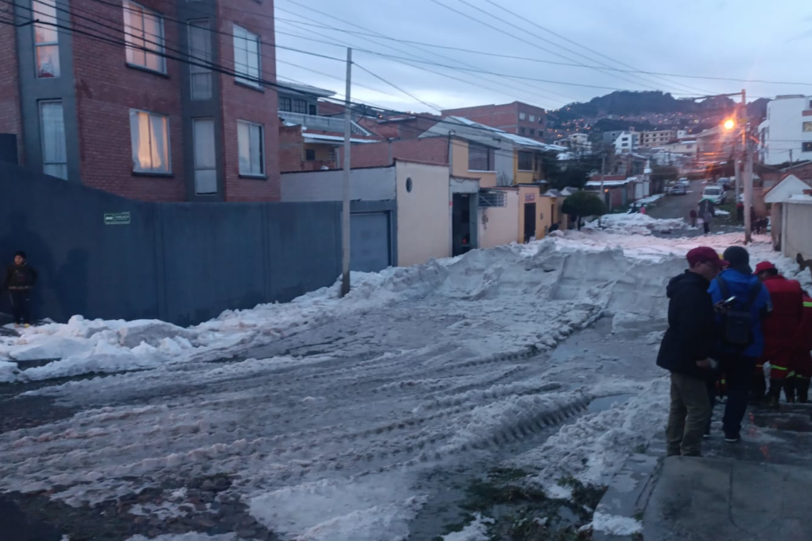 Alcaldía activa atención inmediata tras lluvia con granizo en La Paz