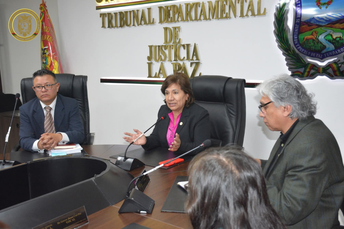 Justicia paceña refuerza trabajo judicial en materia laboral