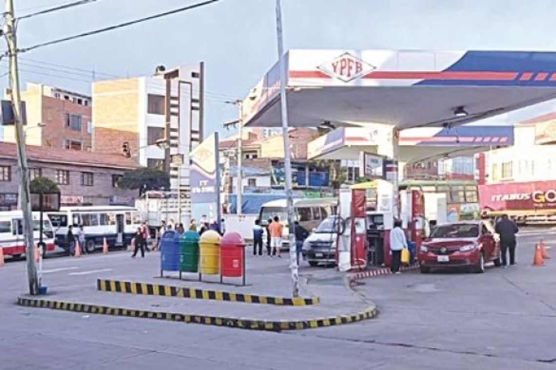 Gobierno reporta 60 puntos de bloqueo y califica la medida de político