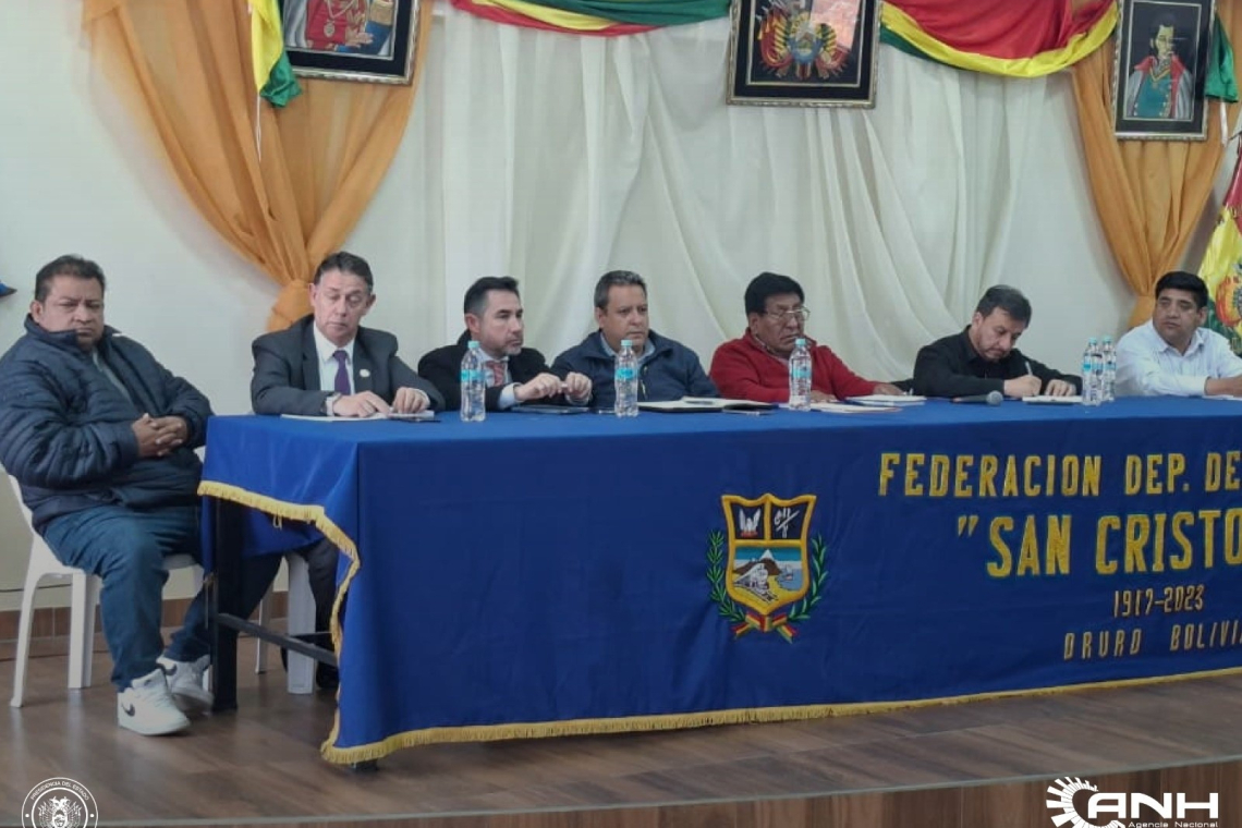 Inicia el diálogo entre el Gobierno y el transporte en Oruro