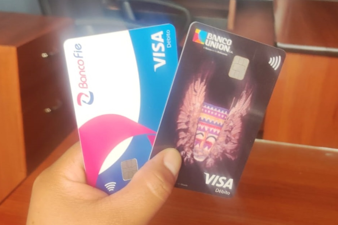 Desde este martes, casi 3 millones de bolivianos vuelven a usar sus tarjetas con normalidad