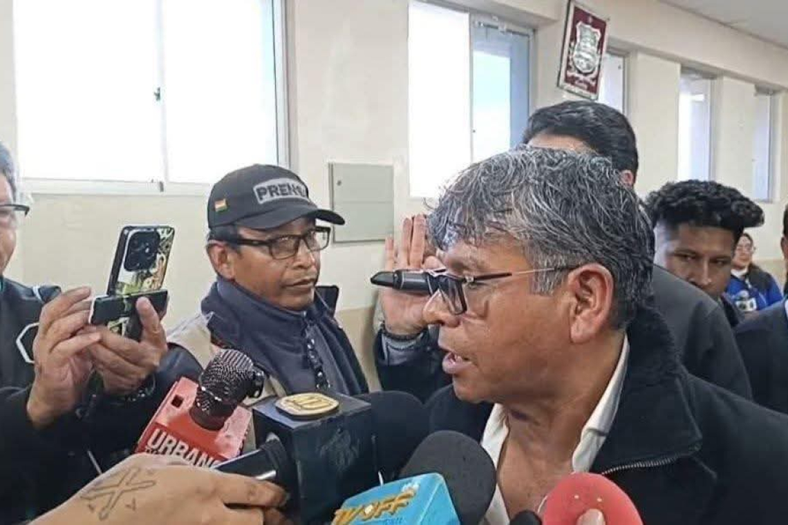 Gobierno y transportistas rompen dialogo y el paro indefinido se mantiene