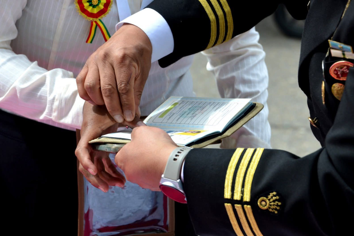 Defensa entrega libretas y FFAA ratifica inclusión de personas con discapacidad al servicio militar