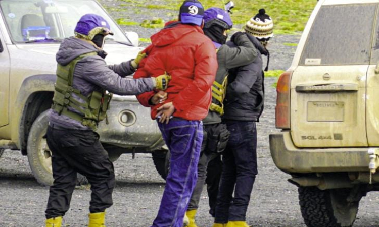 Efectivos de UMOPAR emboscados por sujetos que se oponen a la lucha contra el narcotráfico