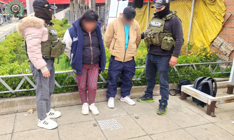 Personal de la FELCN saca de circulación a distribuidores de droga