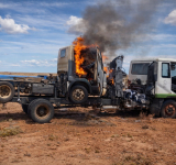 Aduana incinera vehículo comisado para evitar su recuperación ilegal