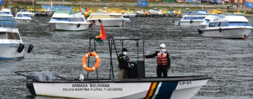 Navales comisan mercadería ilegal valuado en Bs 410.300 en el lago Titicaca